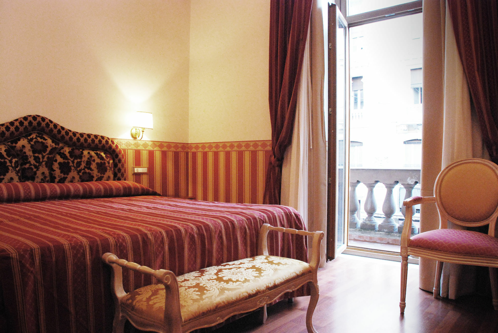 Barberini Suites Рим Екстериор снимка